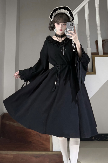 [pre-order] Gothic Doll Lolita Dress + Lolita Apron