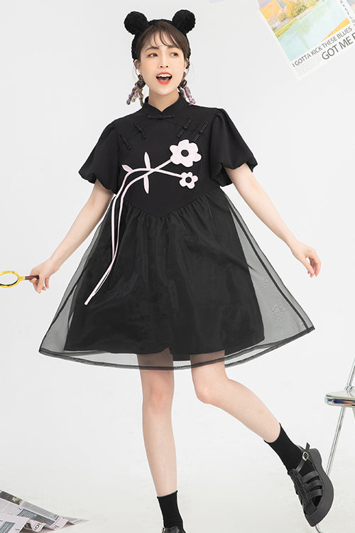 Casually Elegant Dress with a Refined Edge