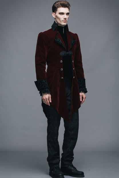 Beautifully Finished Coat in a Timeless Design