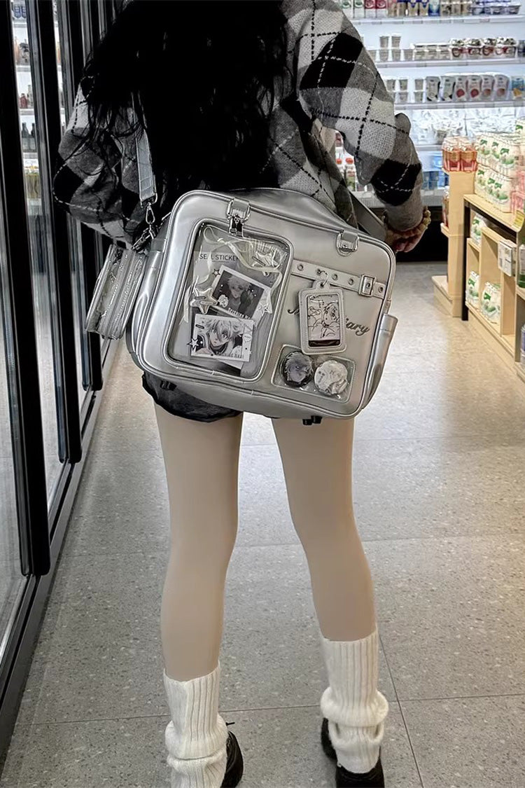Finely Styled Bag with a Classic Vintage Look