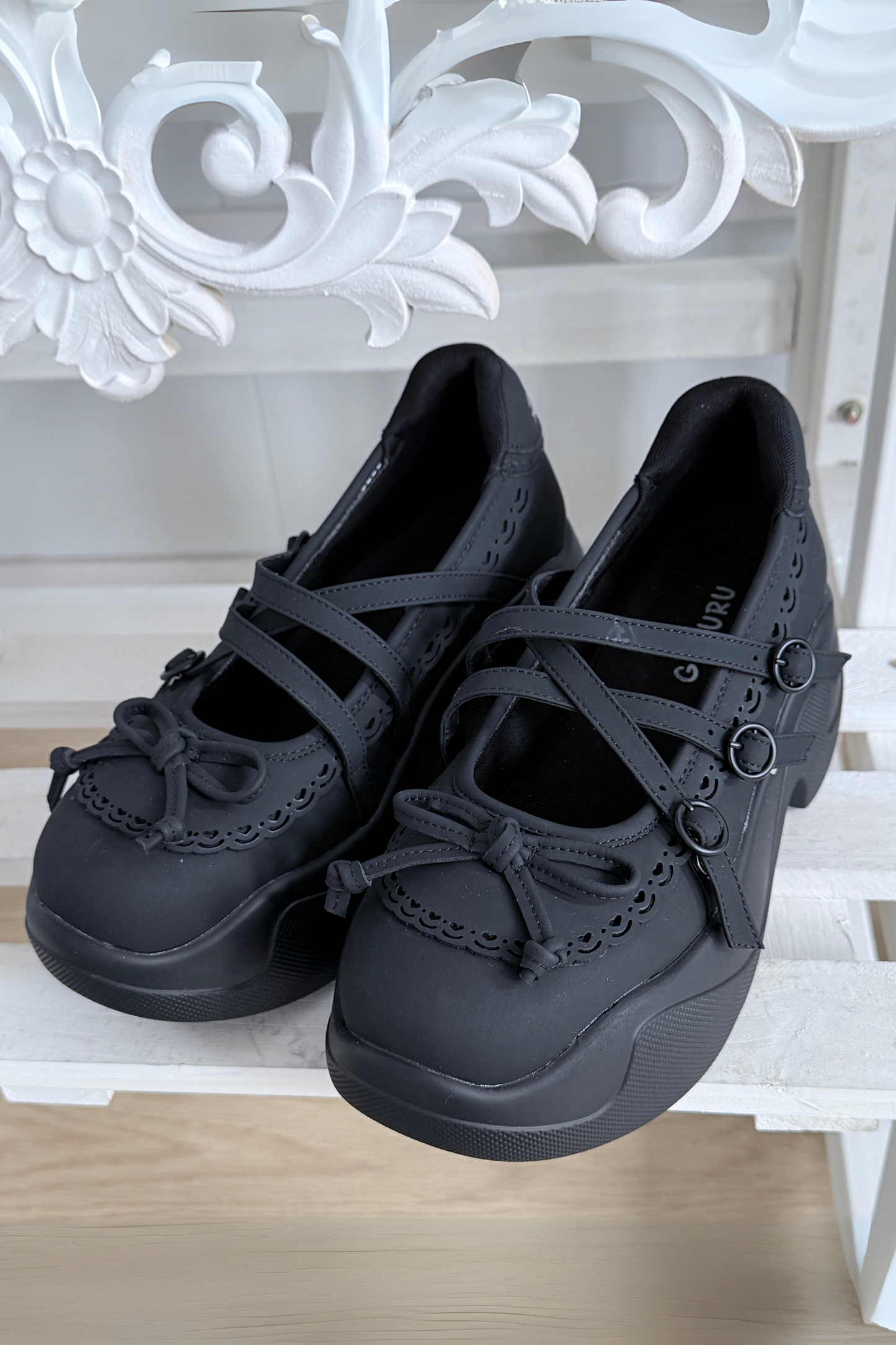 Sweet Slim Ribbon Shoes