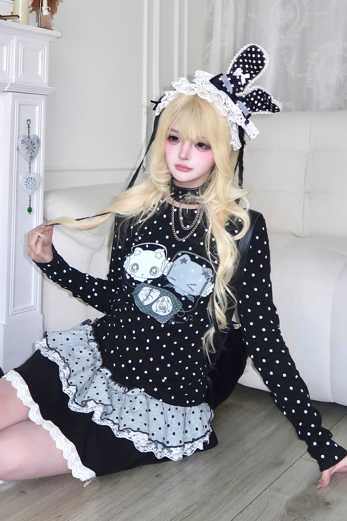 Gothic Dot Slim Fit Top