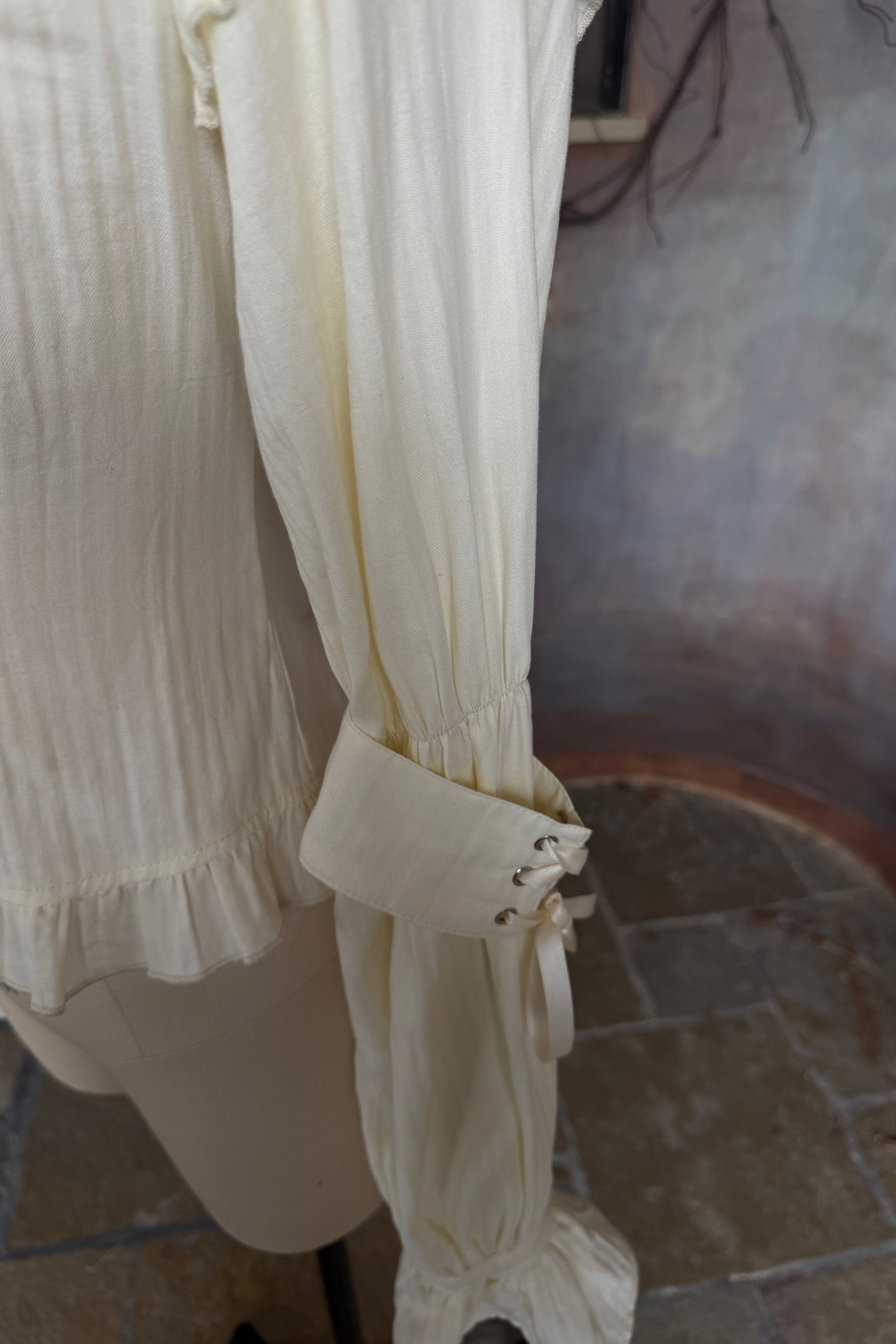 Lace Ruffle Puff Sleeve Blouse