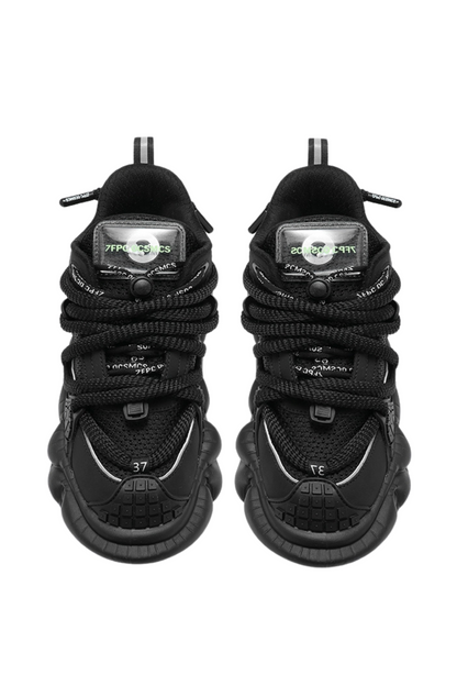 Mode Design Dark Sneakers