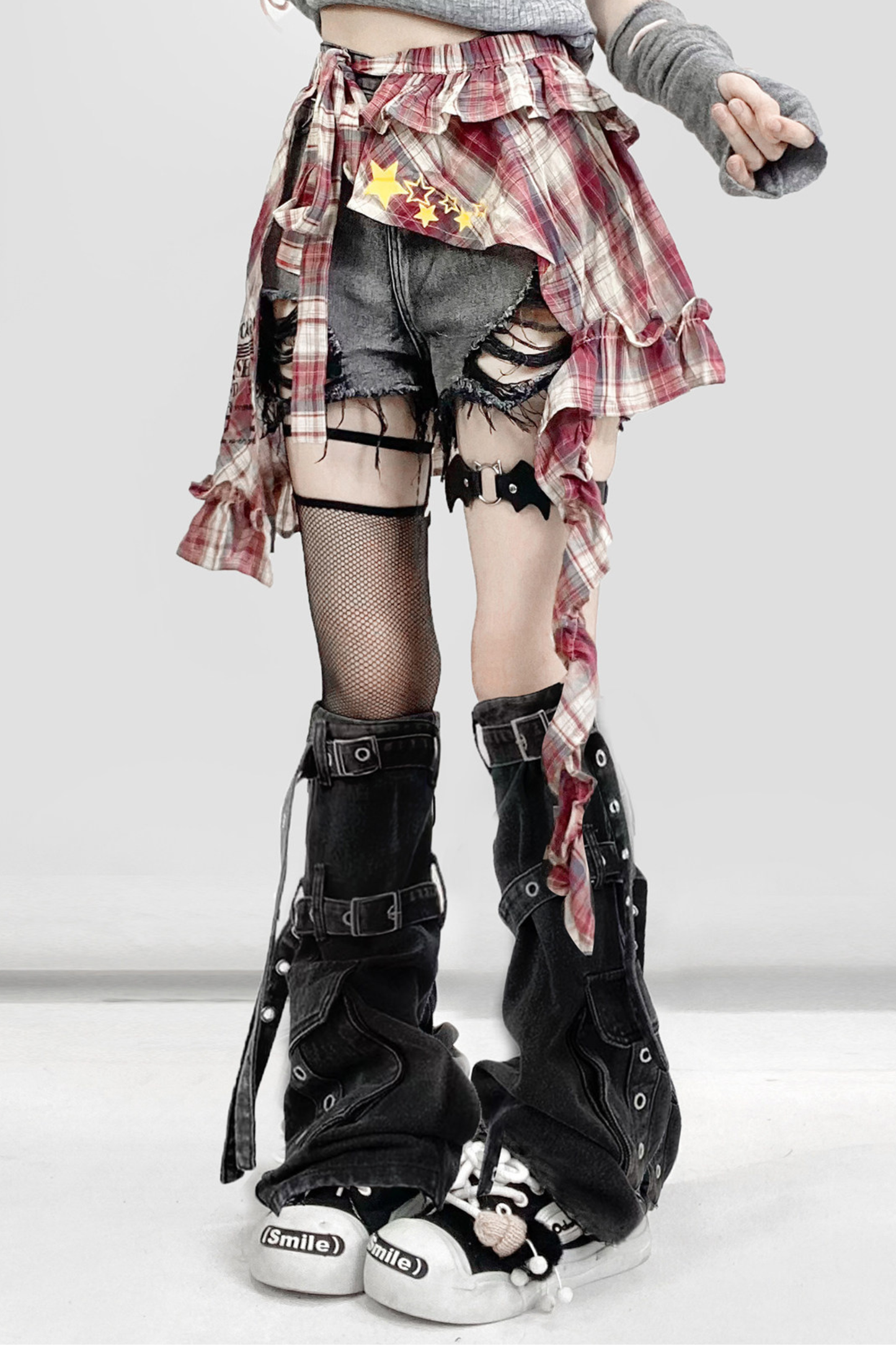 Retro Black Denim Pants + Plaid Curtain