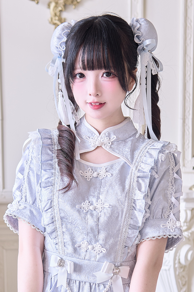 Sweet Chinese-style Set + Pair of Bun Hairpins