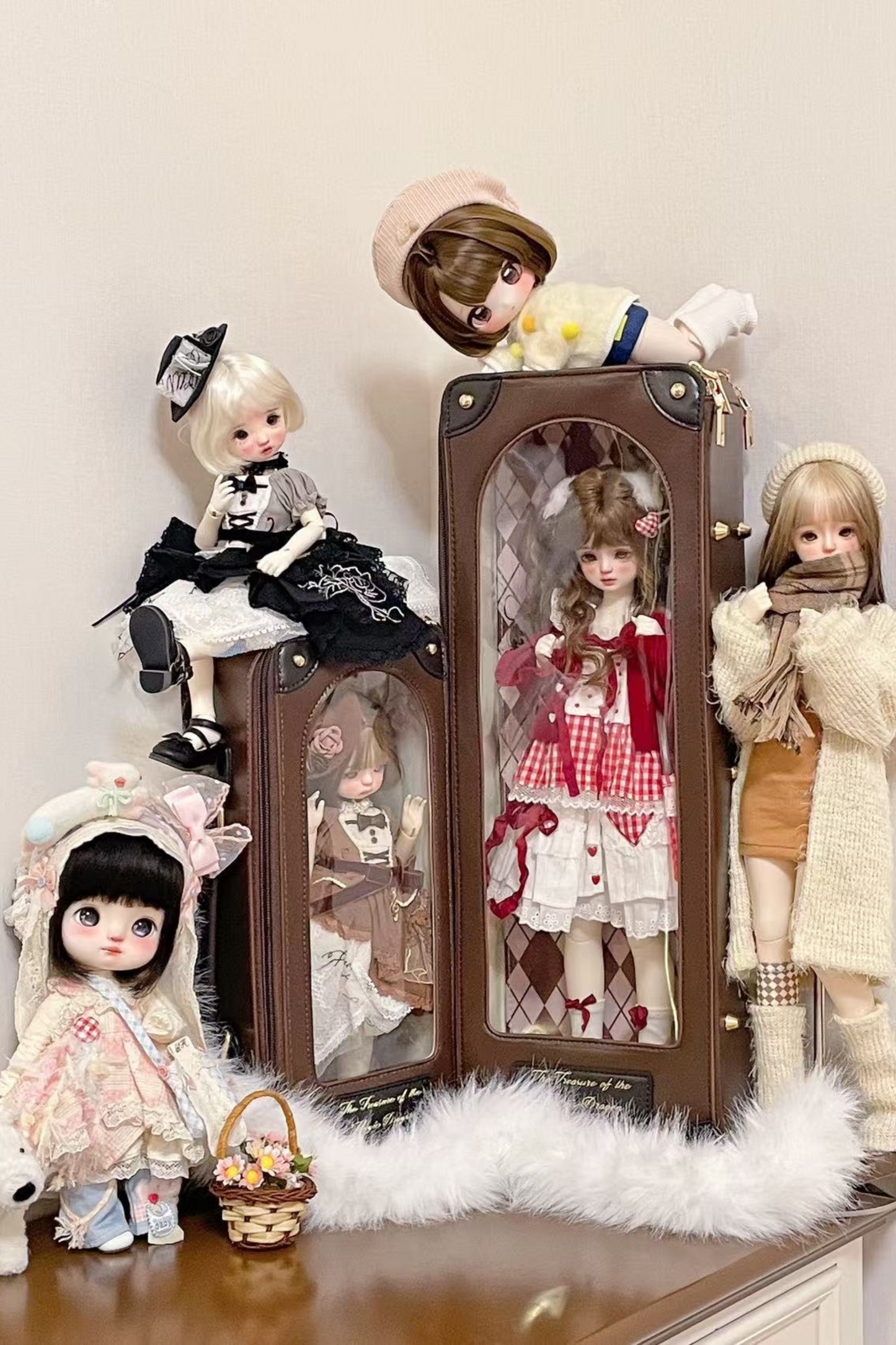Sugar Dollhouse Shoulder Bag