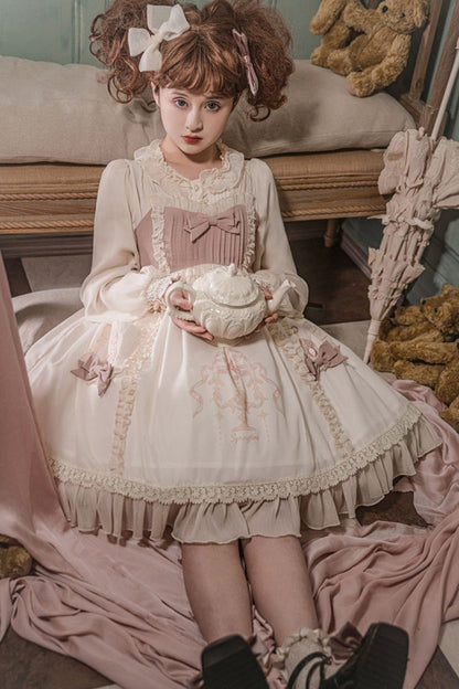 Classic Vintage Dress with a Flattering Fit