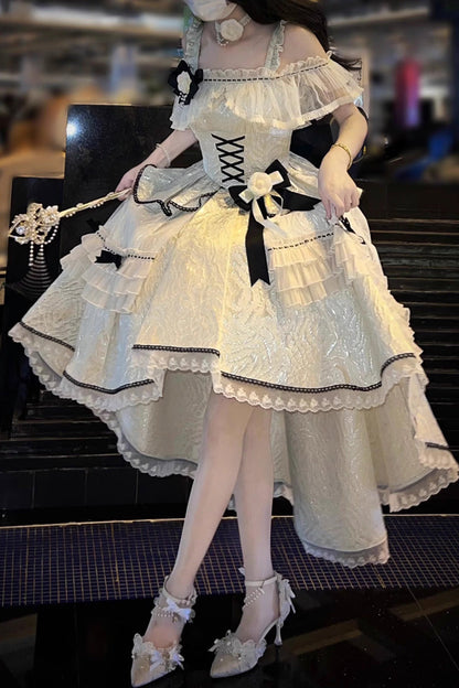 Effortlessly Elegant Dress with a Timeless Design