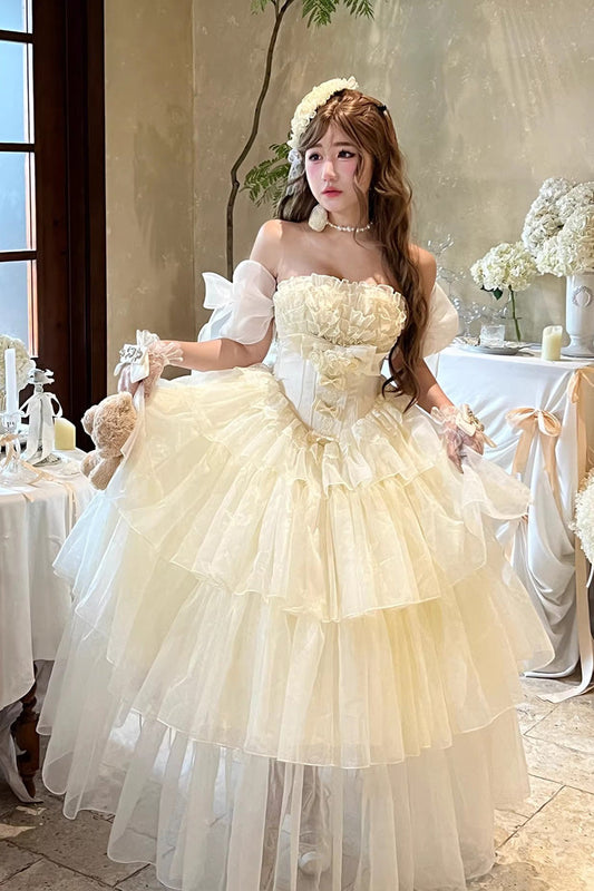 Effortlessly Elegant Dress with a Timeless Design