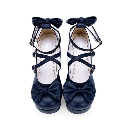 Effortlessly Elegant Shoes with a Timeless Design