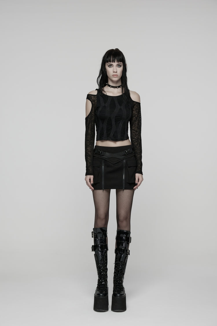 Casually Elegant Garment with a Refined Edge