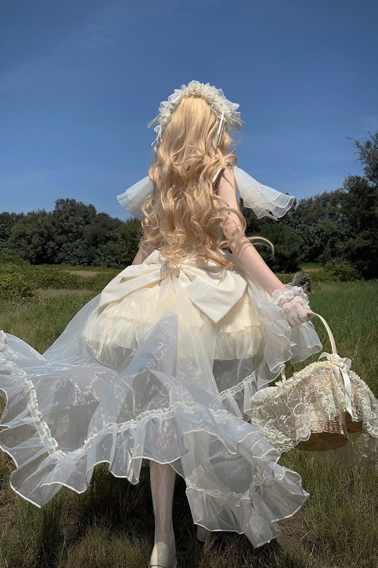 Subtly Elegant Dress with a Refined Vintage Look