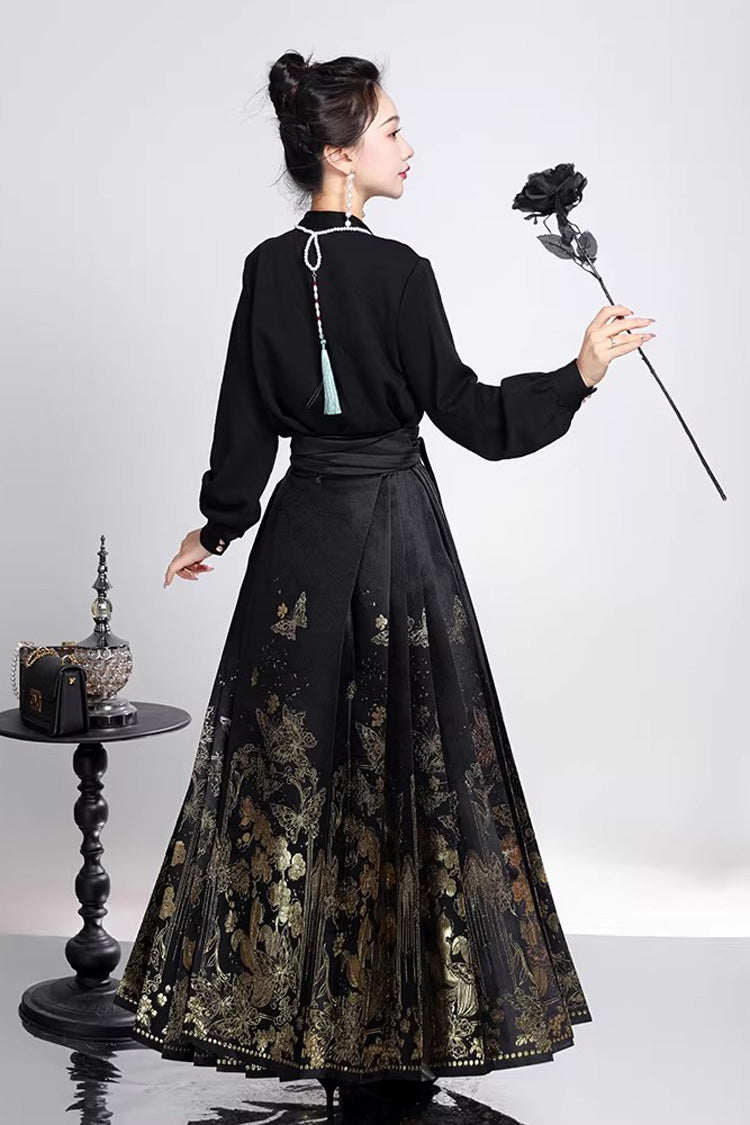 Beautifully Finished Garment in a Timeless Design