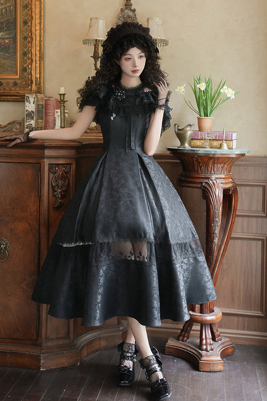 Sophisticated Dress with a Clean Classic Look