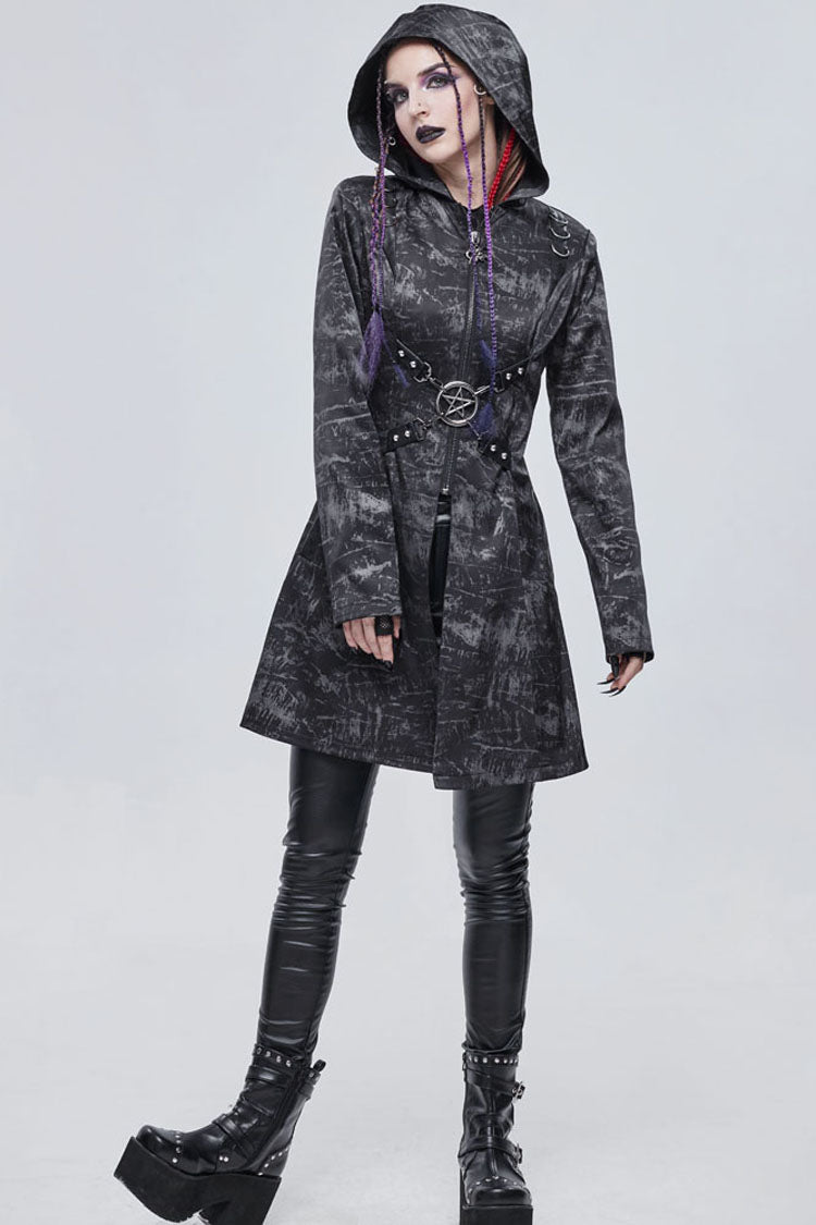 Finely Styled Coat with a Classic Vintage Look