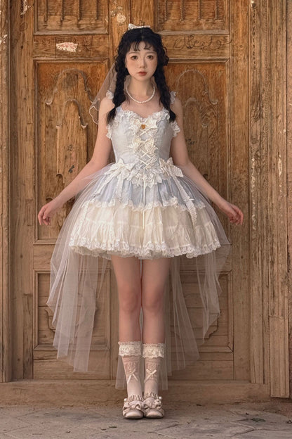 Beautifully Finished Garment in a Timeless Design