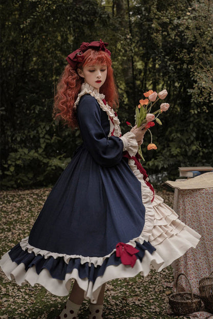 Subtly Elegant Dress with a Refined Vintage Look
