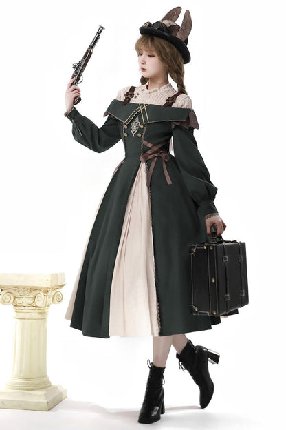 Sophisticated Dress with a Clean Classic Look