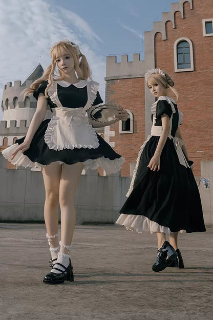 Subtly Elegant Dress with a Refined Vintage Look