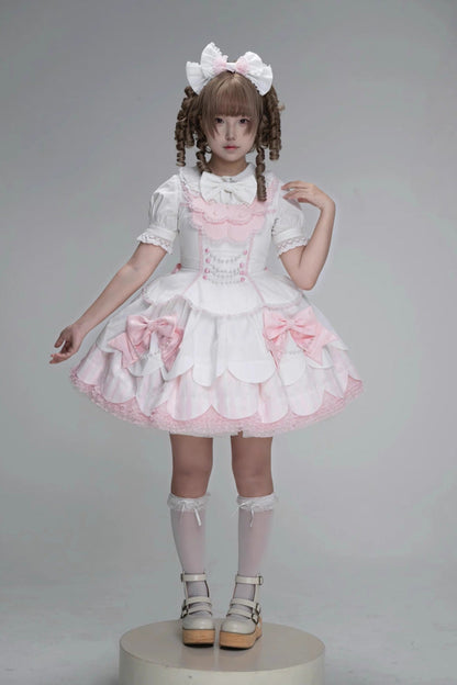 Subtly Elegant Dress with a Refined Vintage Look