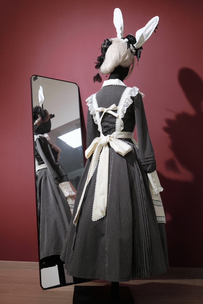 Retro Lolita Dress + Apron
