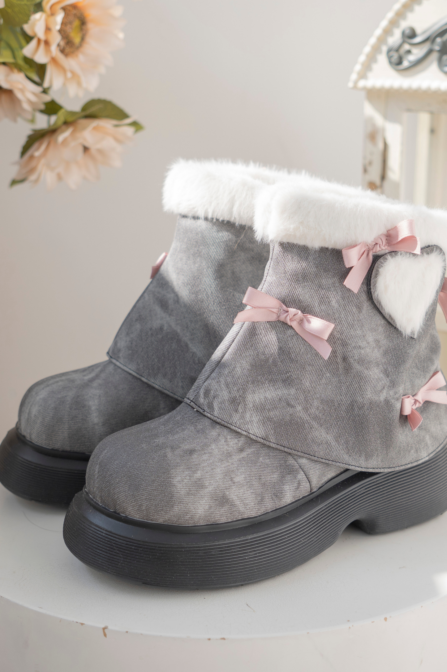 Velvet Ribbon Heart Short Boots