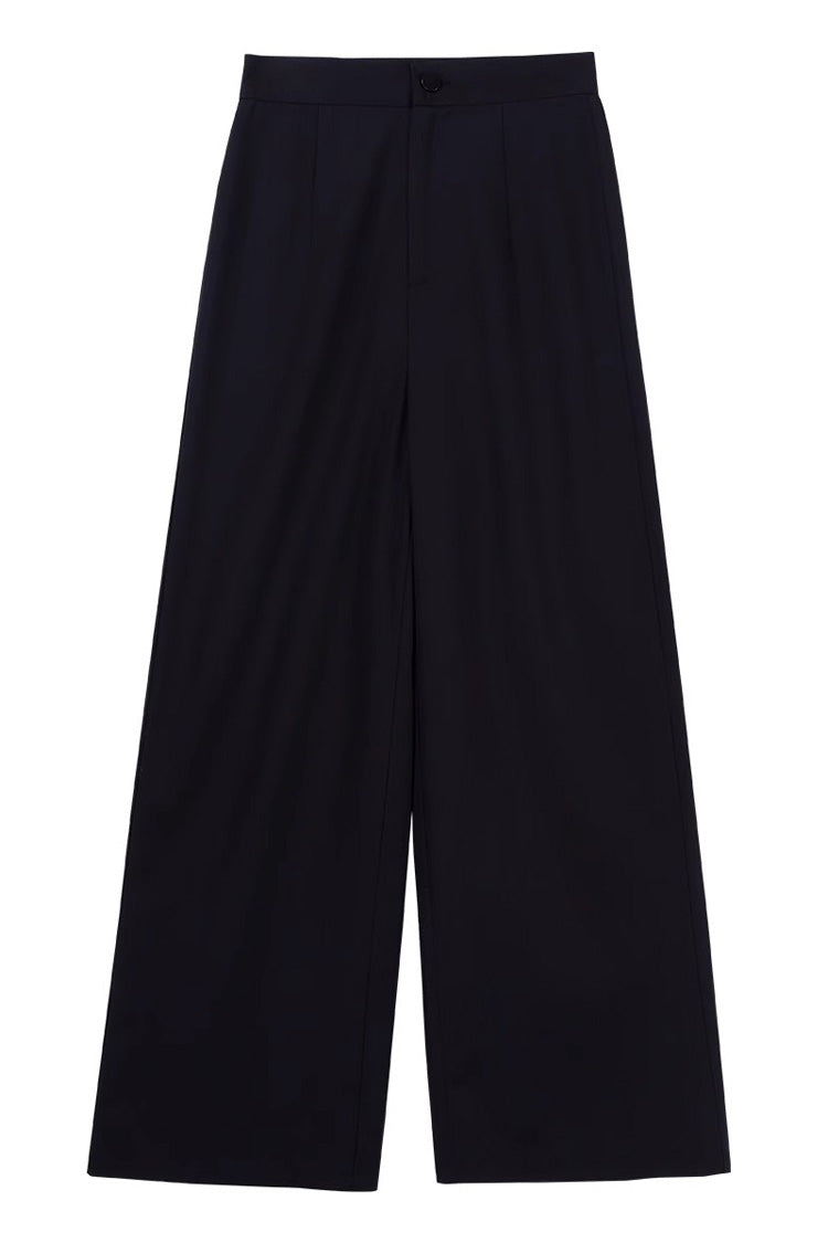 Effortlessly Elegant Pants with a Timeless Design