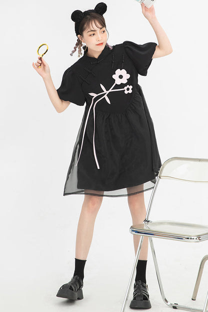Casually Elegant Dress with a Refined Edge