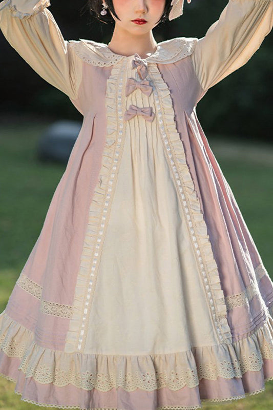 Finely Styled Dress with a Classic Vintage Look