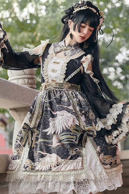 Subtly Elegant Dress with a Refined Vintage Look
