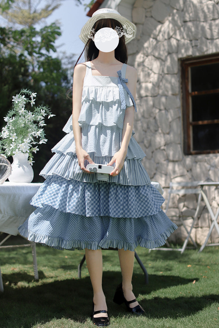 Subtly Elegant Dress with a Refined Vintage Look