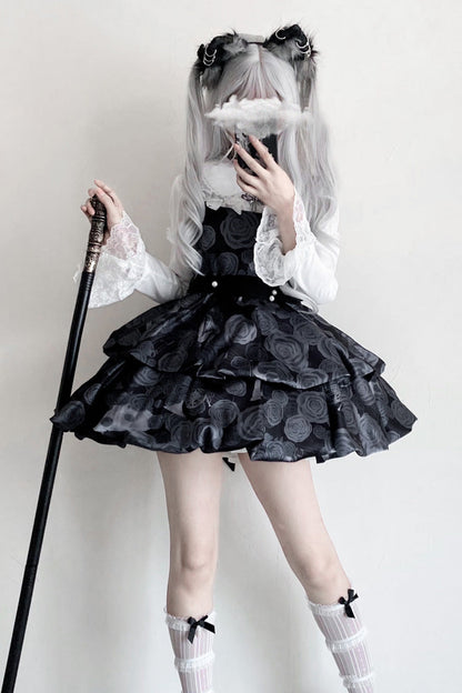 Subtly Elegant Dress with a Refined Vintage Look