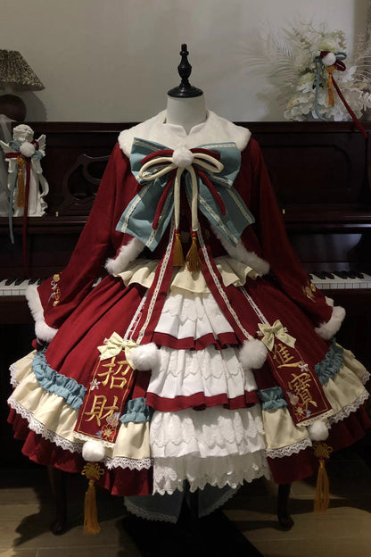Beautifully Crafted Dress in a Classic Style