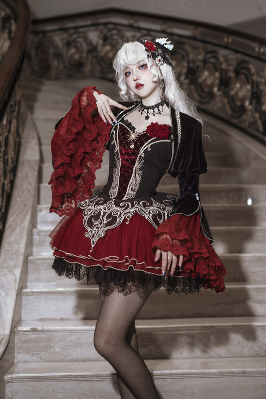 Finely Styled Dress with a Classic Vintage Look