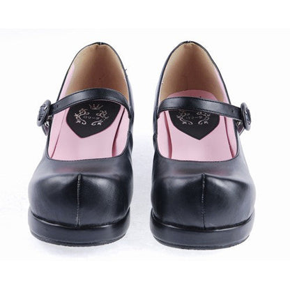 Finely Styled Shoes with a Classic Vintage Look