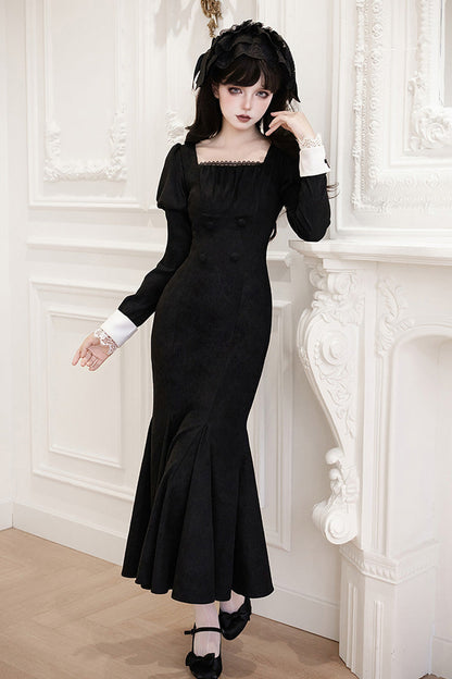 Beautifully Crafted Dress in a Classic Style