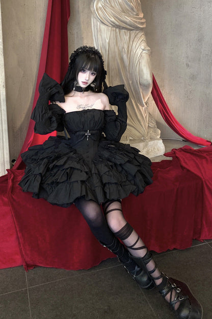 Beautifully Crafted Dress in a Classic Style