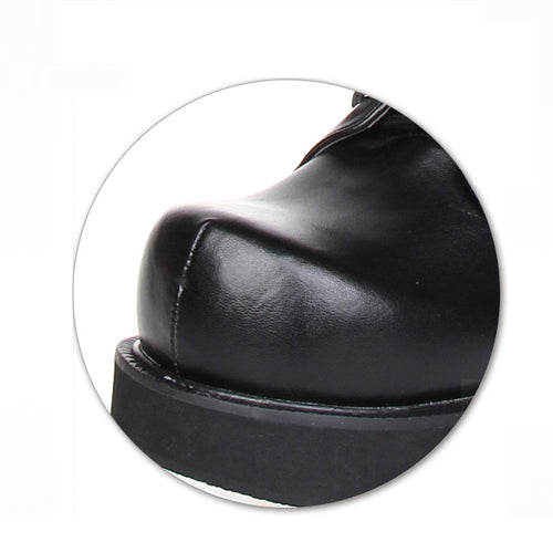 Subtly Elegant Boots with a Refined Vintage Look