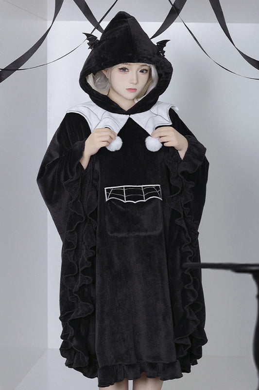 Finely Styled Coat with a Classic Vintage Look