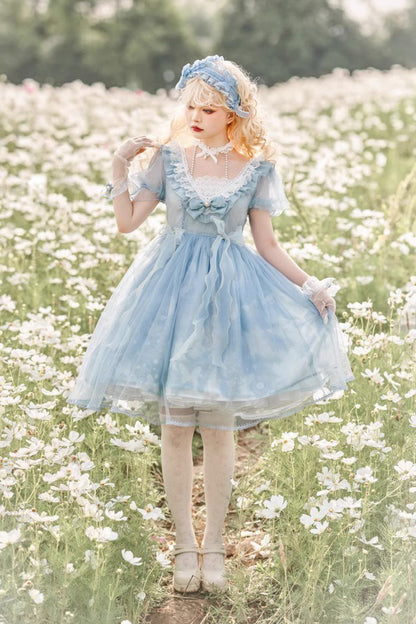 Subtly Elegant Dress with a Refined Vintage Look