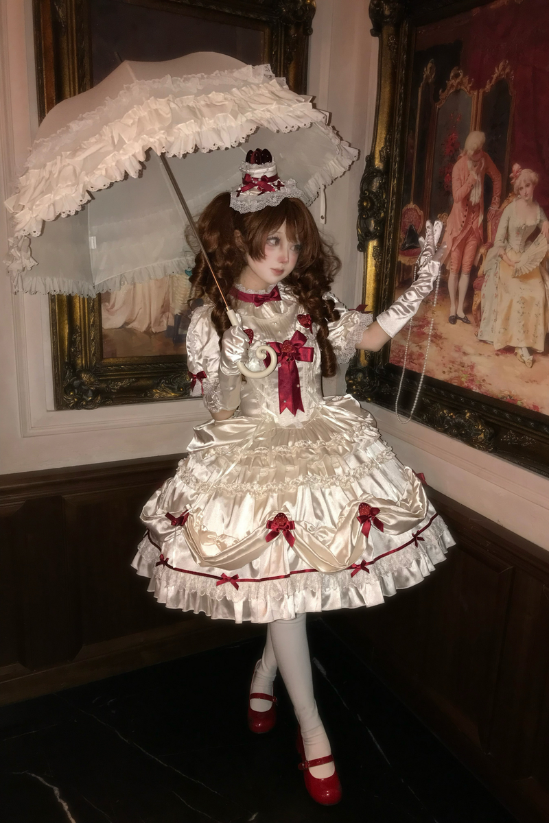 [pre-order Deadline: March 29] Cream Strawberry Lolita Dress