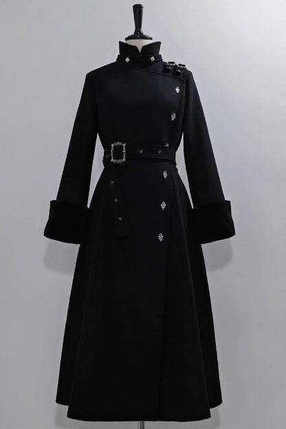 Effortlessly Elegant Coat with a Timeless Design
