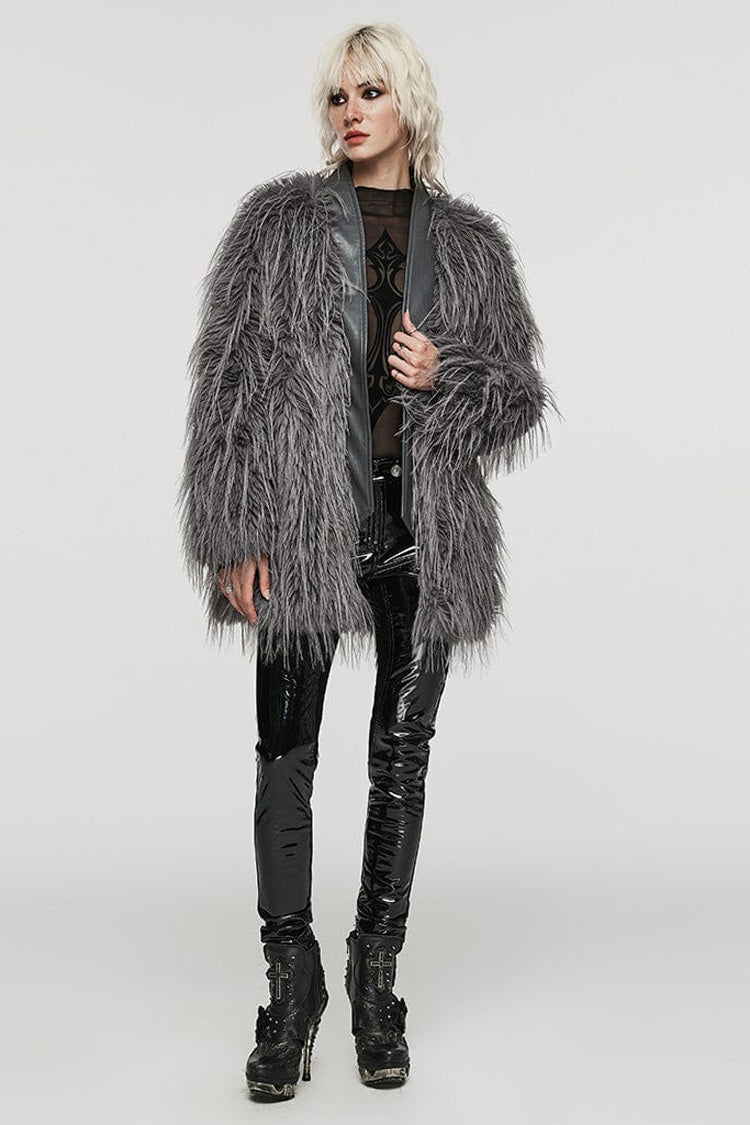 Beautifully Finished Coat in a Timeless Design