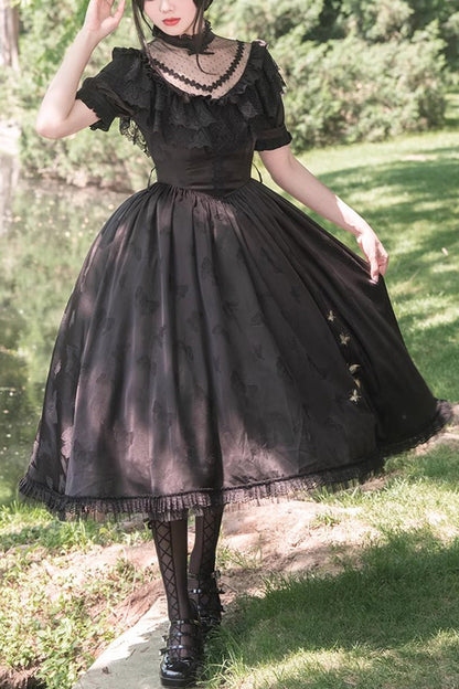 Beautifully Crafted Dress in a Classic Style