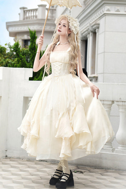 Beautifully Crafted Dress in a Classic Style