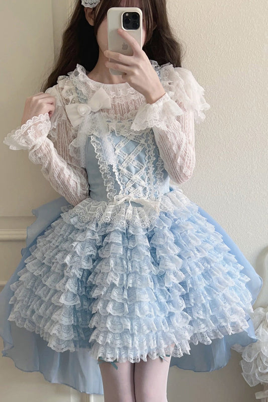 Finely Styled Dress with a Classic Vintage Look