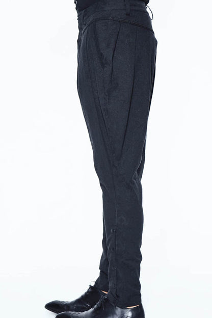 Classic Designed Pants in a Timeless Cut