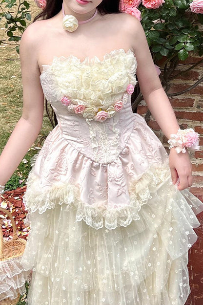 Beautifully Crafted Dress in a Classic Style