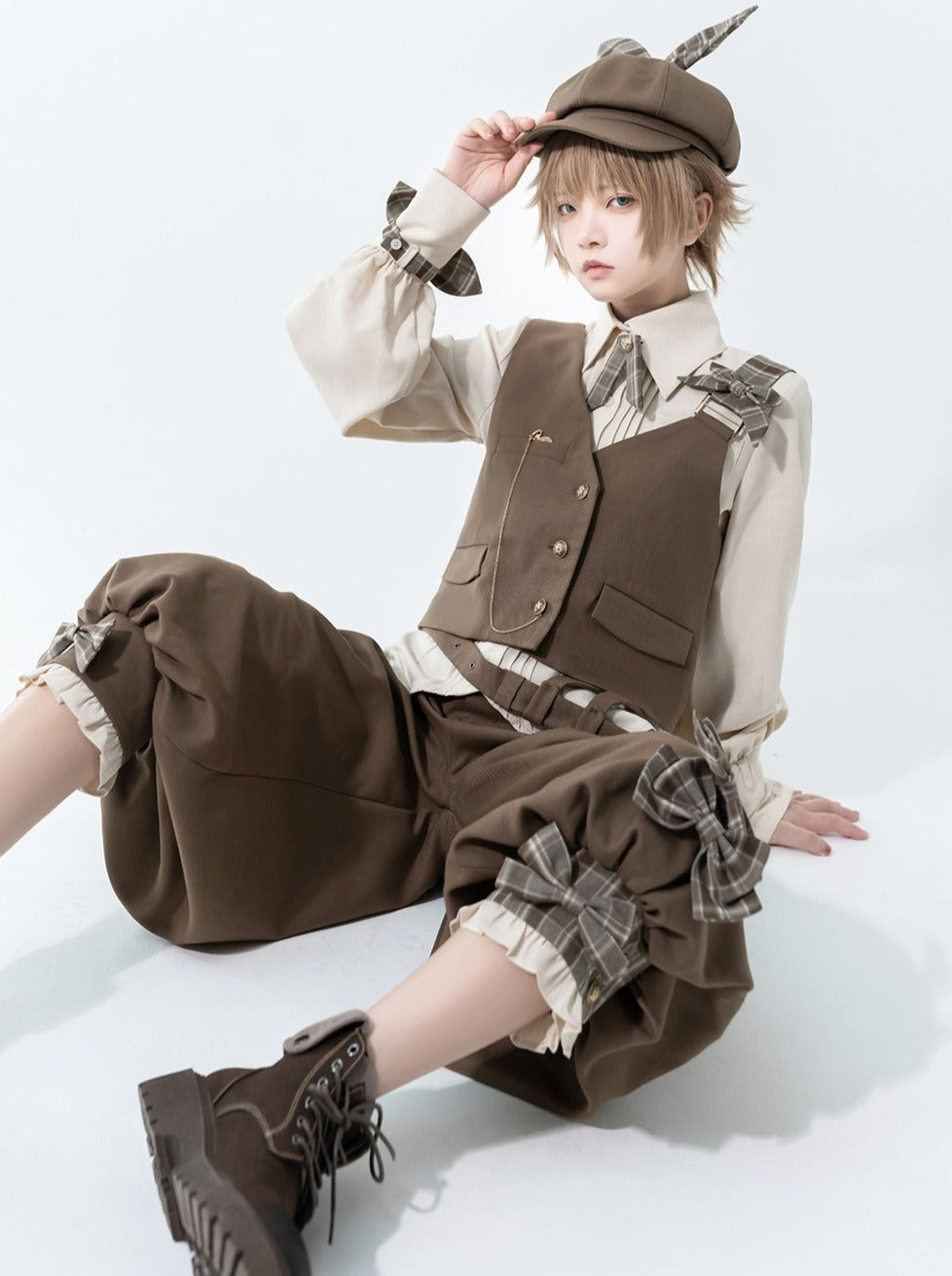 Sweet Cool Vest + Brown Shirt + Balloon Pants